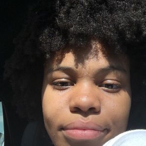 Meet your Posher, Yolanda